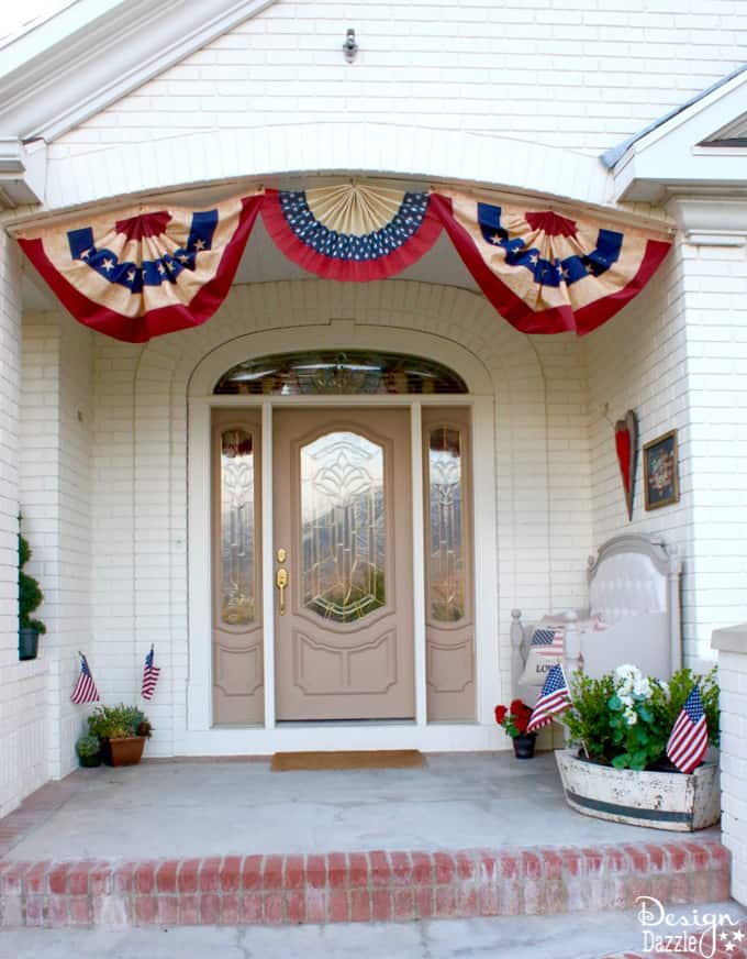 4th of July inspired front porch decor that is sure to make your head turn! Find all of these items in stores easily and have a happy 4th of July! 