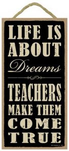 Teachers work so hard! This post has 16 of my favorite back to school teacher gifts that will be sure to put a smile on your their face! | Design Dazzle