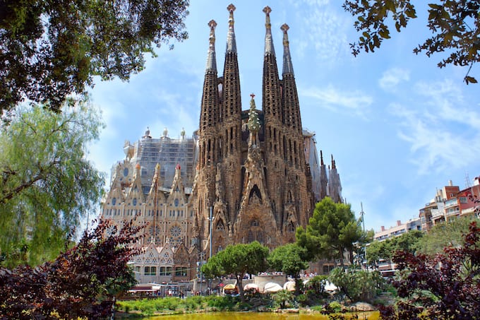 Traveling to Barcelona with a toddler can be both amazing and challenging. Here are some tips and suggestions to help make your trip to Barcelona memorable! 