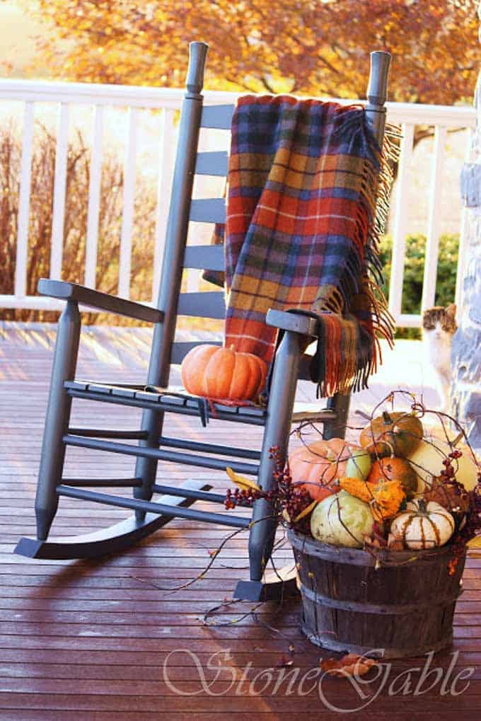 I have rounded up 16 of my favorite ways to decorate for fall so your home can be perfectly plaid and ready for the season! | plaid decor for fall | fall plaid decor | home decor for fall | plaid home decor ideas | decorating with plaid | plaid decorating tips for fall | fall home decorating tips || Design Dazzle