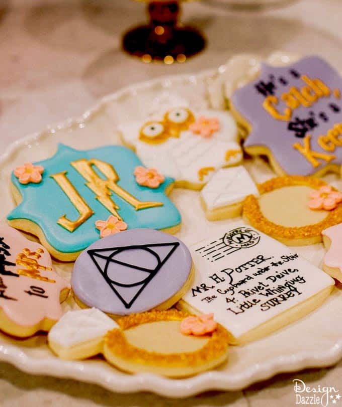Is your bride to be a Harry Potter fanatic? This Harry Potter themed bridal shower will make her "Muggle to Mrs." dreams come true! | harry potter themed bridal shower | harry potter themed parties | bridal shower ideas | planning a bridal shower | themed bridal showers || Design Dazzle #harrypotter #bridalshower #themedbridalshower #themedparty 