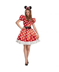 This post has 21 Mickey and Minnie costumes for women, men, children, and babies alike! I'm sure you'll find something that fits your needs! | Design Dazzle