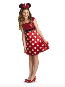 This post has 21 Mickey and Minnie costumes for women, men, children, and babies alike! I'm sure you'll find something that fits your needs! | Design Dazzle