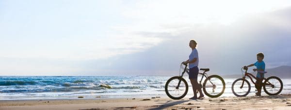 There is something magical about the beaches in North Carolina. It could be the laid back southern vibe, the people, or just the gorgeous scenery! | Design Dazzle