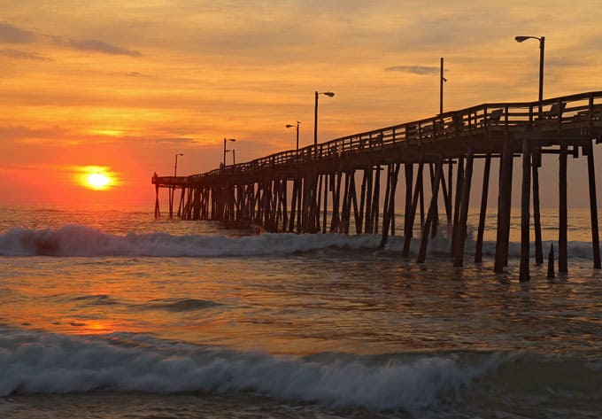 There is something magical about the beaches in North Carolina. It could be the laid back southern vibe, the people, or just the gorgeous scenery! | Design Dazzle