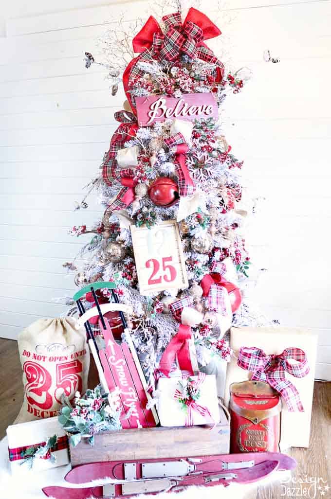 Believe in The Magic Christmas Dream Tree | diy Christmas tree | Christmas tree decor ideas | how to decorate a Christmas tree | Christmas tree decorating tips | Christmas home decor | Christmas tree home decor || Design Dazzle #christmastree #christmastreedecor #christmasdecor 