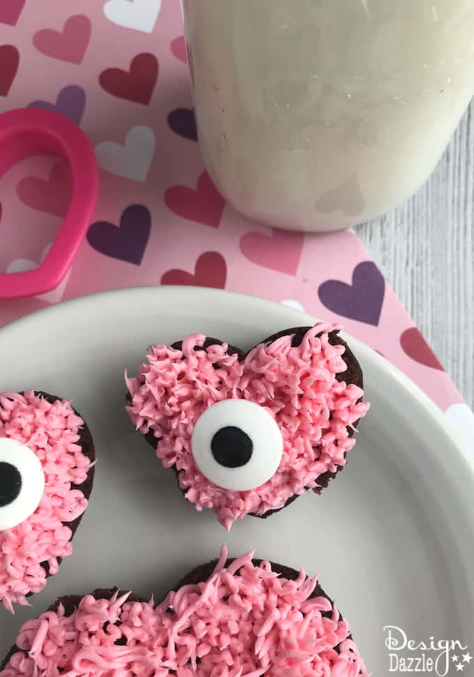 Are you in charge your child's class party? These adorable monster heart brownies are a very fast and easy dessert to make for Valentine's Day! | Design Dazzle