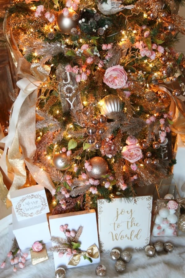Pink Florals And Gold Metallics Christmas Tree - Dream Tree Challenge | Toni Roberts Design Dazzle