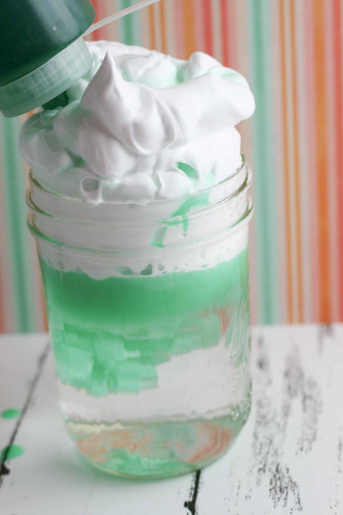 These shaving cream rain clouds are a simple but fun science experiment for kids! It's a great teaching tool on how rain is produced. It's also a cool boredom buster, a great indoor activity for kids this winter or any season of the year! - Design Dazzle