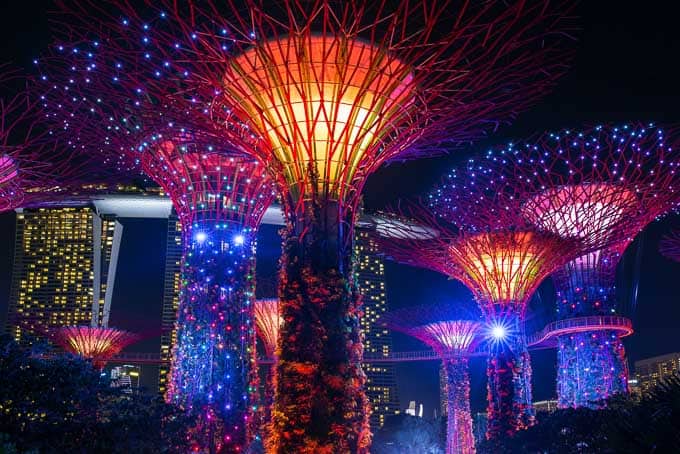 One of my all-time favorite parts of our trip to Singapore was visiting the Gardens by the Bay attractions. They are breathtakingly beautiful, a must-do! | Design Dazzle