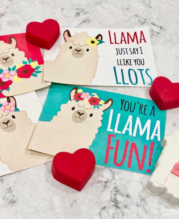 I think these are my favorite Valentine cards I've ever had on my blog. I love the cute Llama's and the cute sayings that go with the free Llama Valentine cards. | Design Dazzle