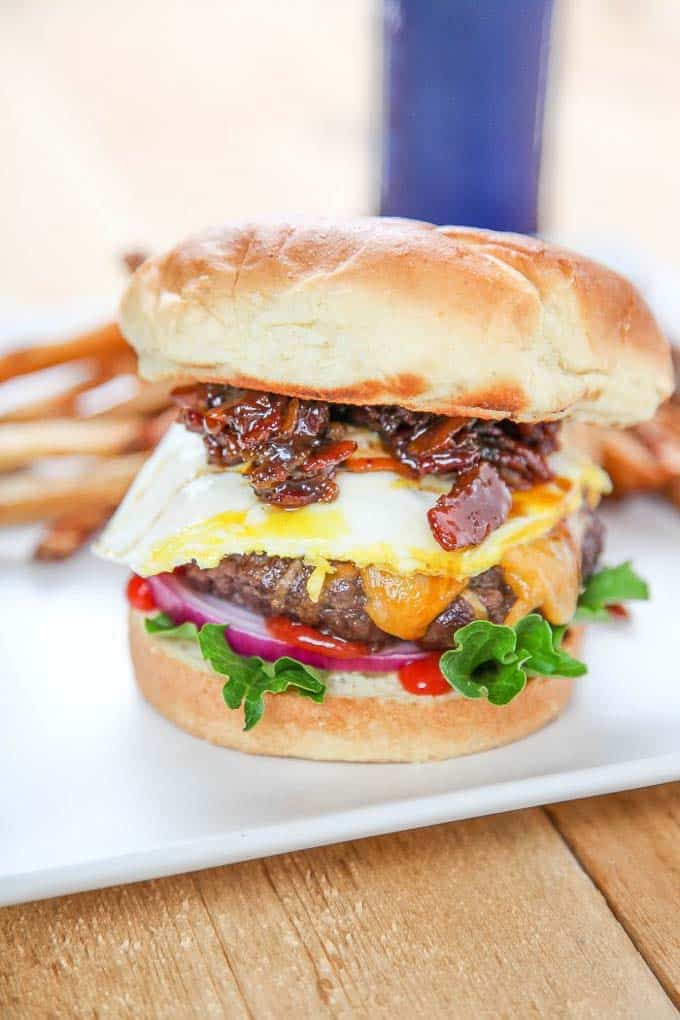 Breakfast burger