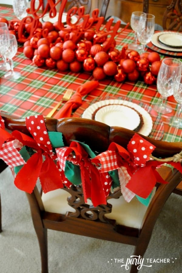 Christmas chairs 4 ways by the party teacher 2