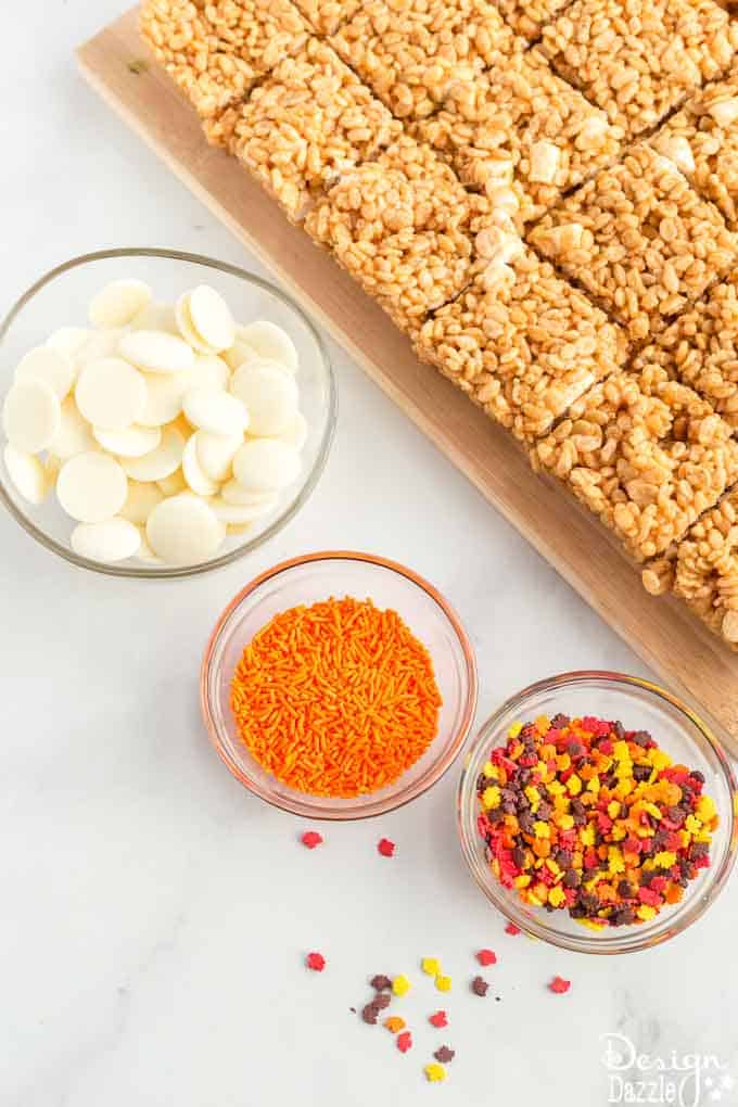 Pumpkin spice rice krispie squares 14