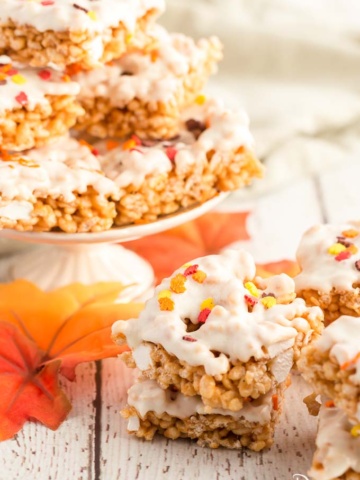 Pumpkin spice rice krispie squares 17