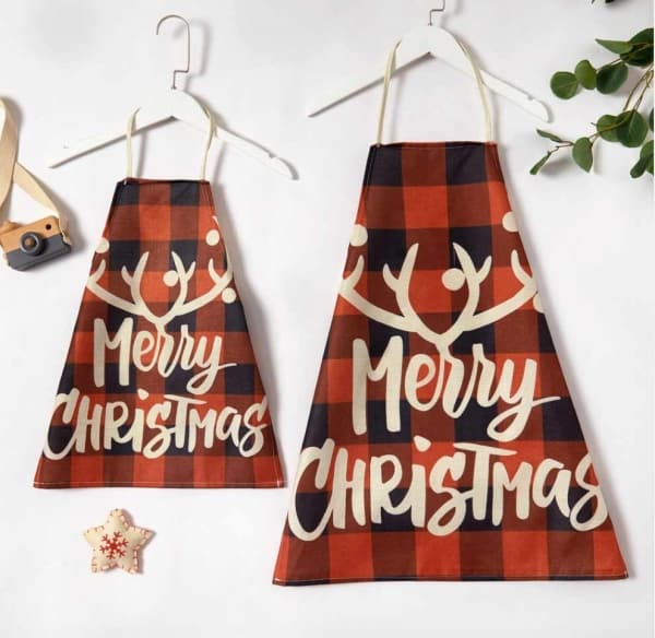 Plaid Christmas Aprons