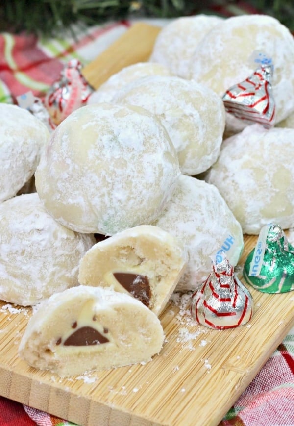 Snowball Cookies! Hidden chocolate surprise - Design Dazzle