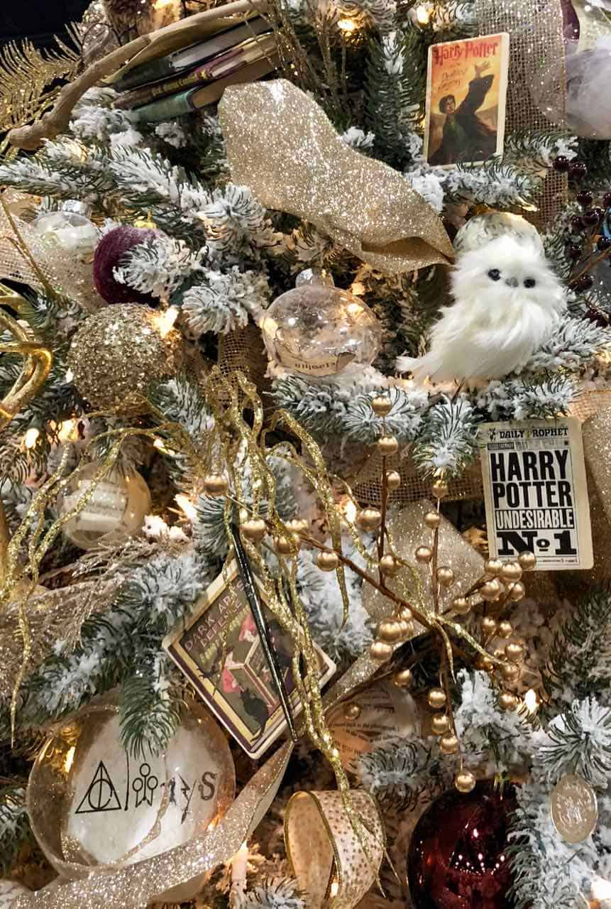 A Harry Potter Christmas Tree With Creative Uses of Harry Potter