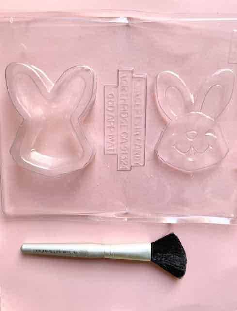 How to make an adorable edible bunny box