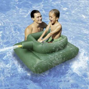 pool tank with water gun