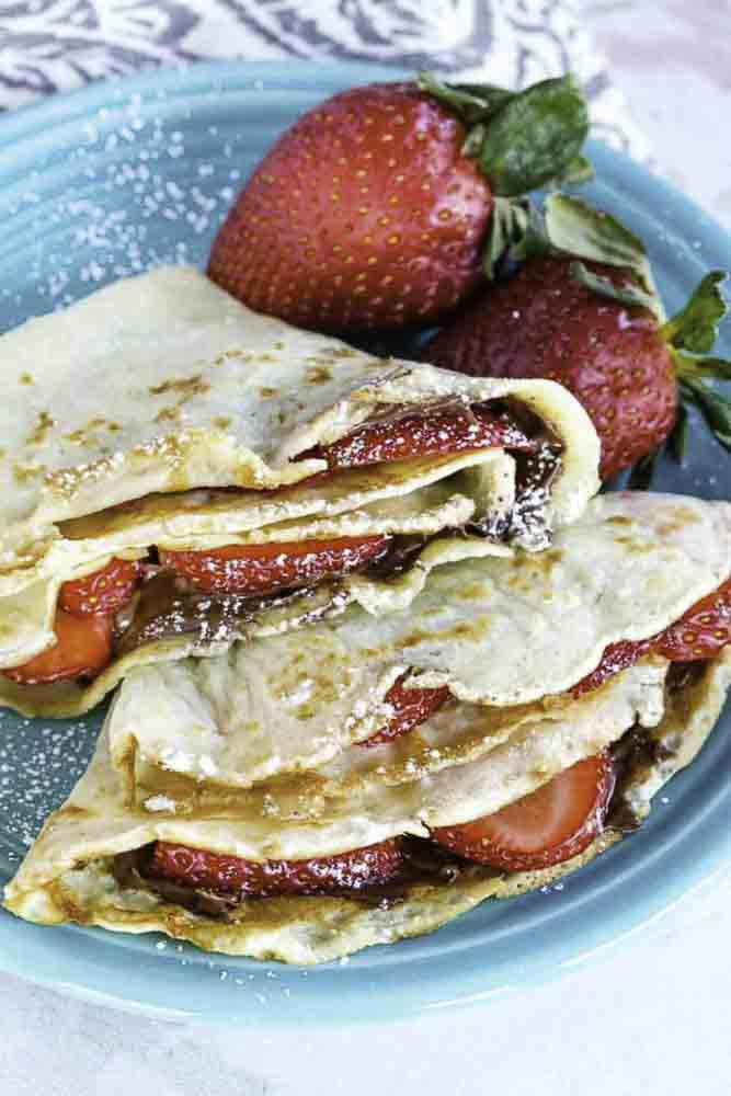 strawberry Nutella crepes