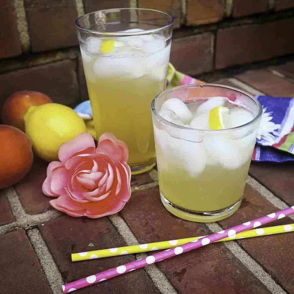 peach lemonade