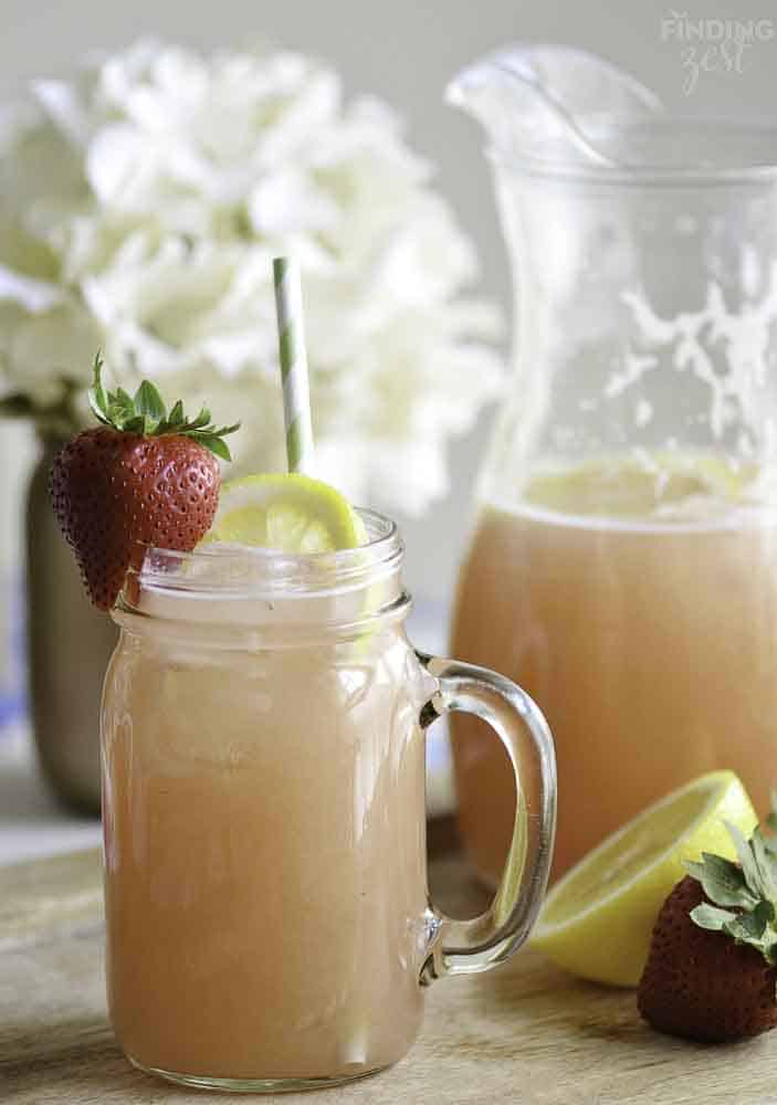 strawberry rhubarb lemonade