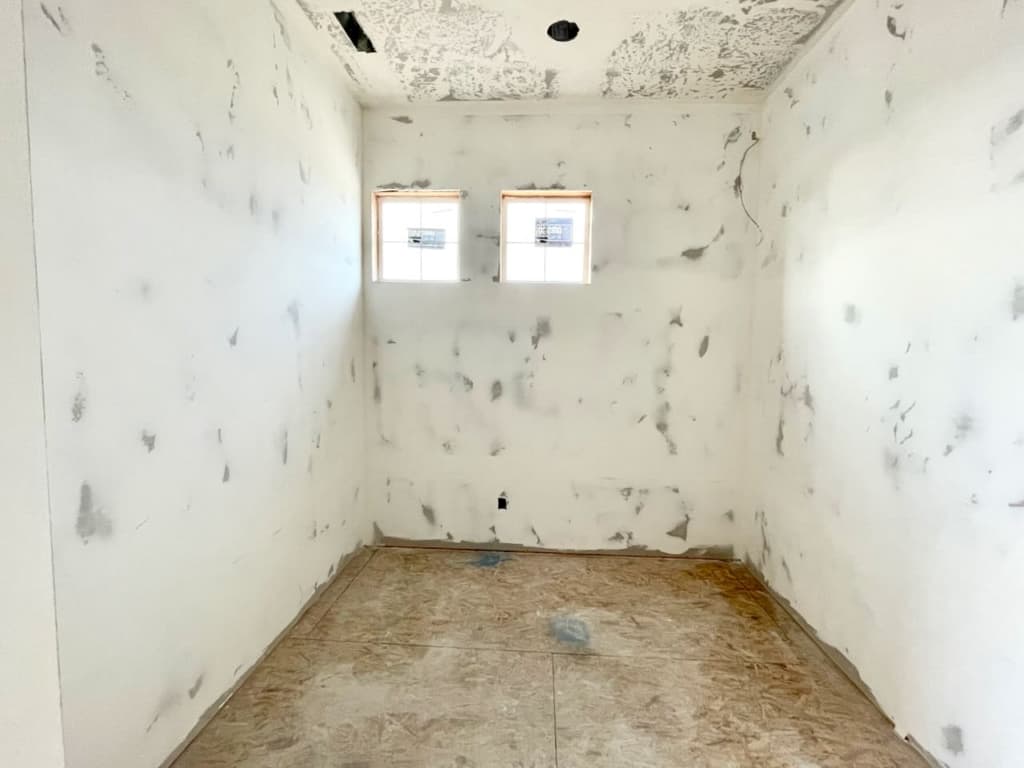 closet drywall