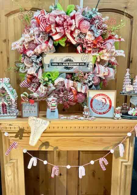 Mrs Clause Bake Shop Wreath