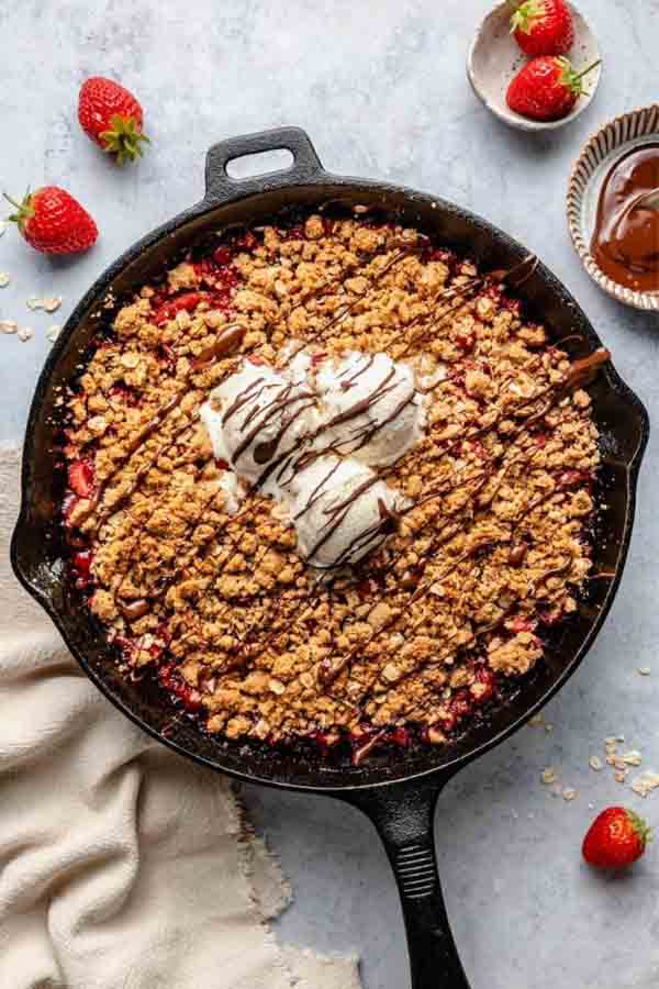 Strawberry Crumble