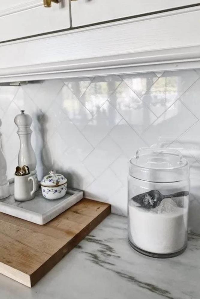 White Kitchen Back Splash