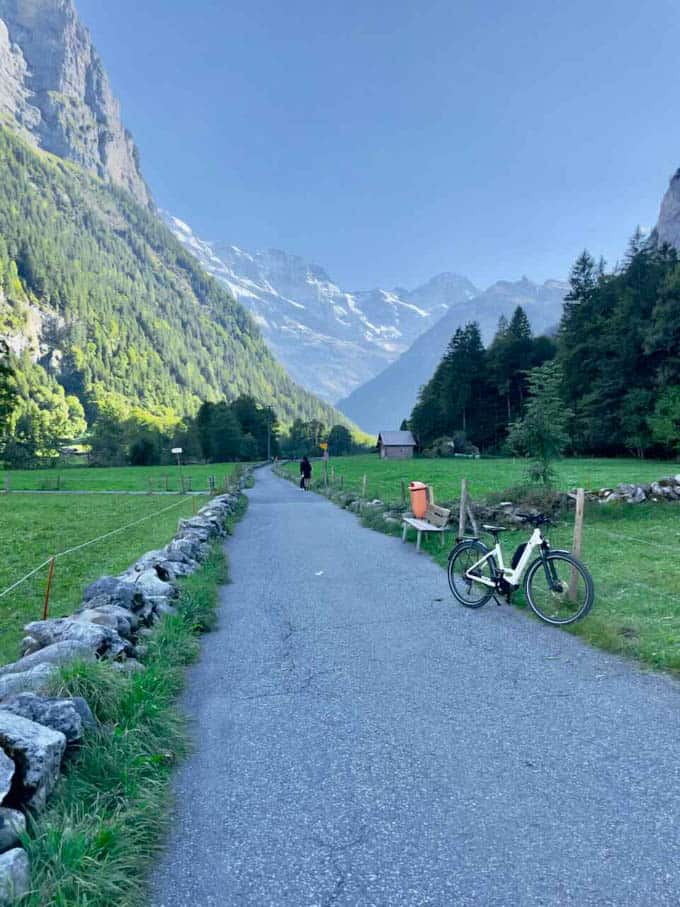 Lauterbrunnen ebike ride to Murren