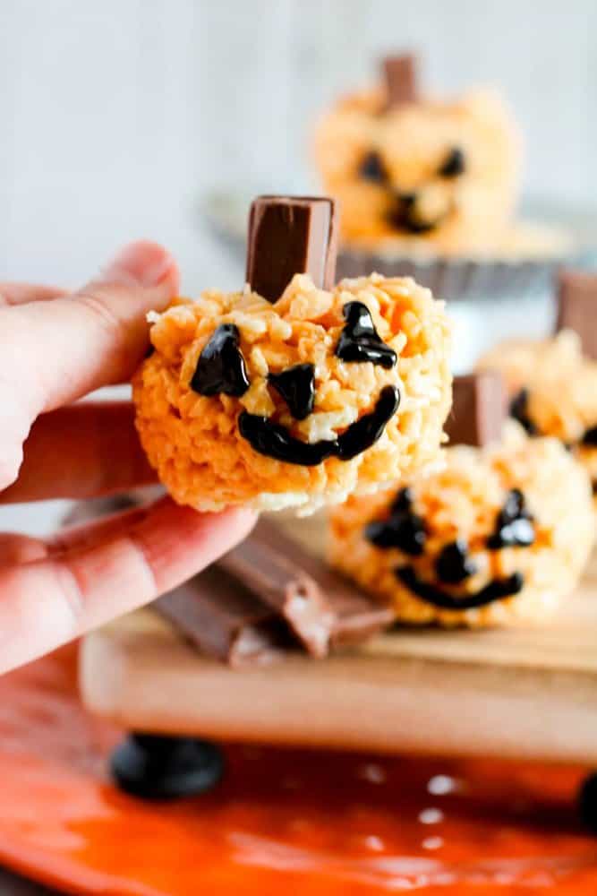 Adorable Halloween Pumpkin Rice Krispie Treats