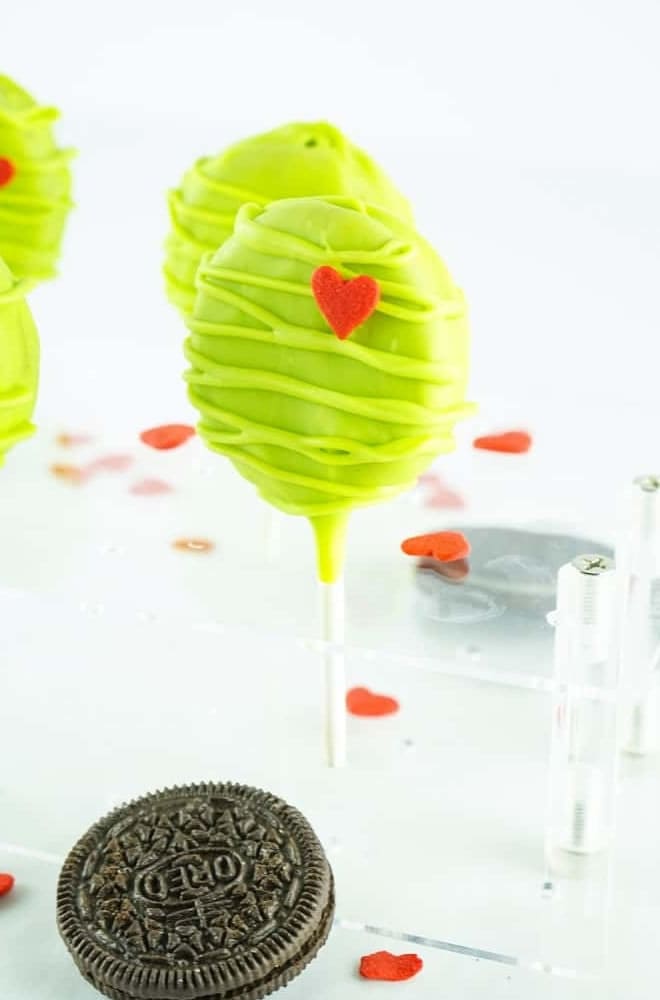 Grinch Oreo Pops